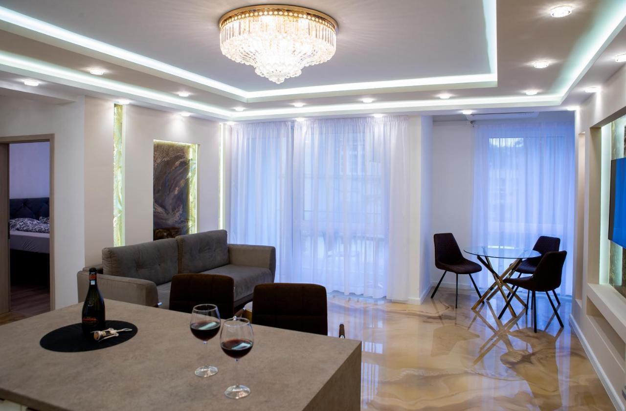 Dream Apartman 2 With Free Parking Gyor Exterior photo